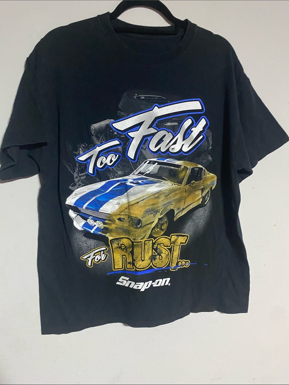 Snap Men's 'Too Fast for Rust' Graphic T-Shirt - Black/Blue